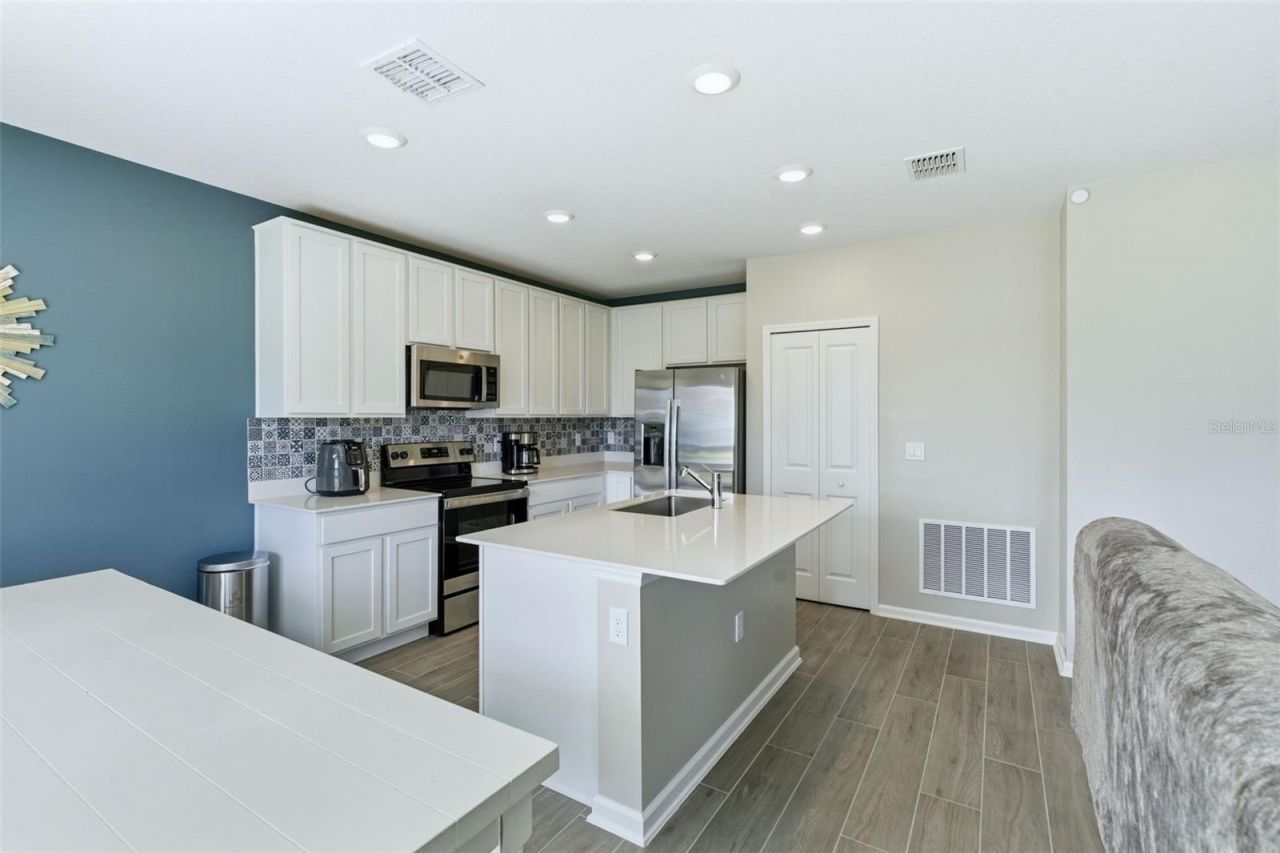 1215 Peach Creek Drive , Osteen, FL 32764 Photo