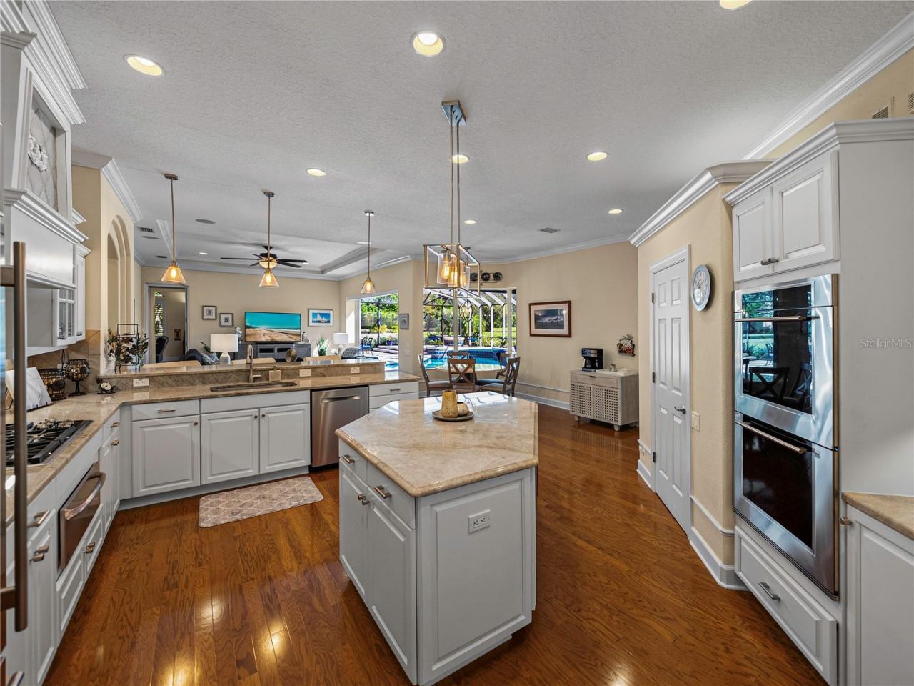 33627 Americana Avenue, Dade City, FL 33525 Photo