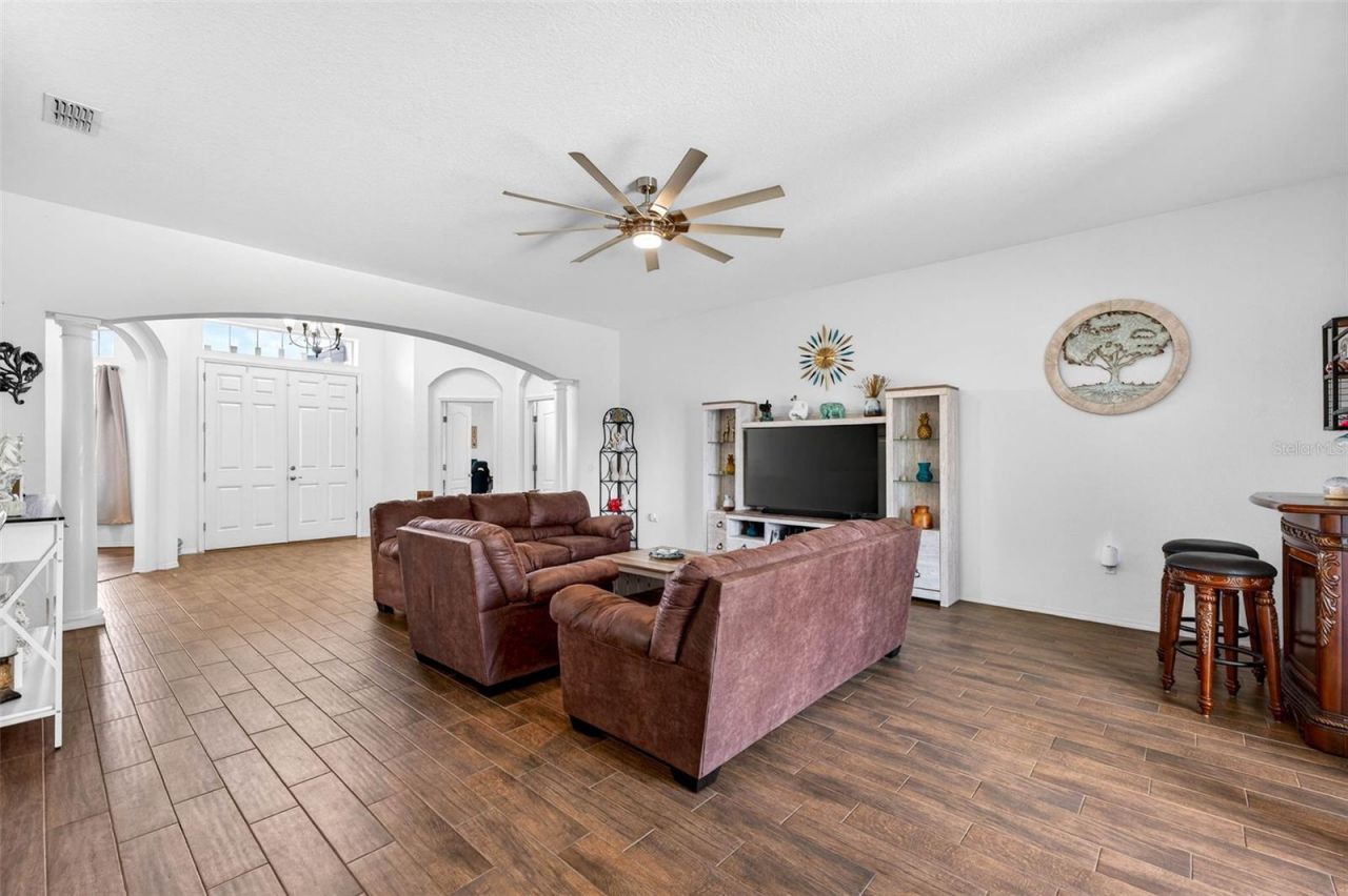 1614 Prairie Blossom Drive , Lakeland, FL 33810 Photo