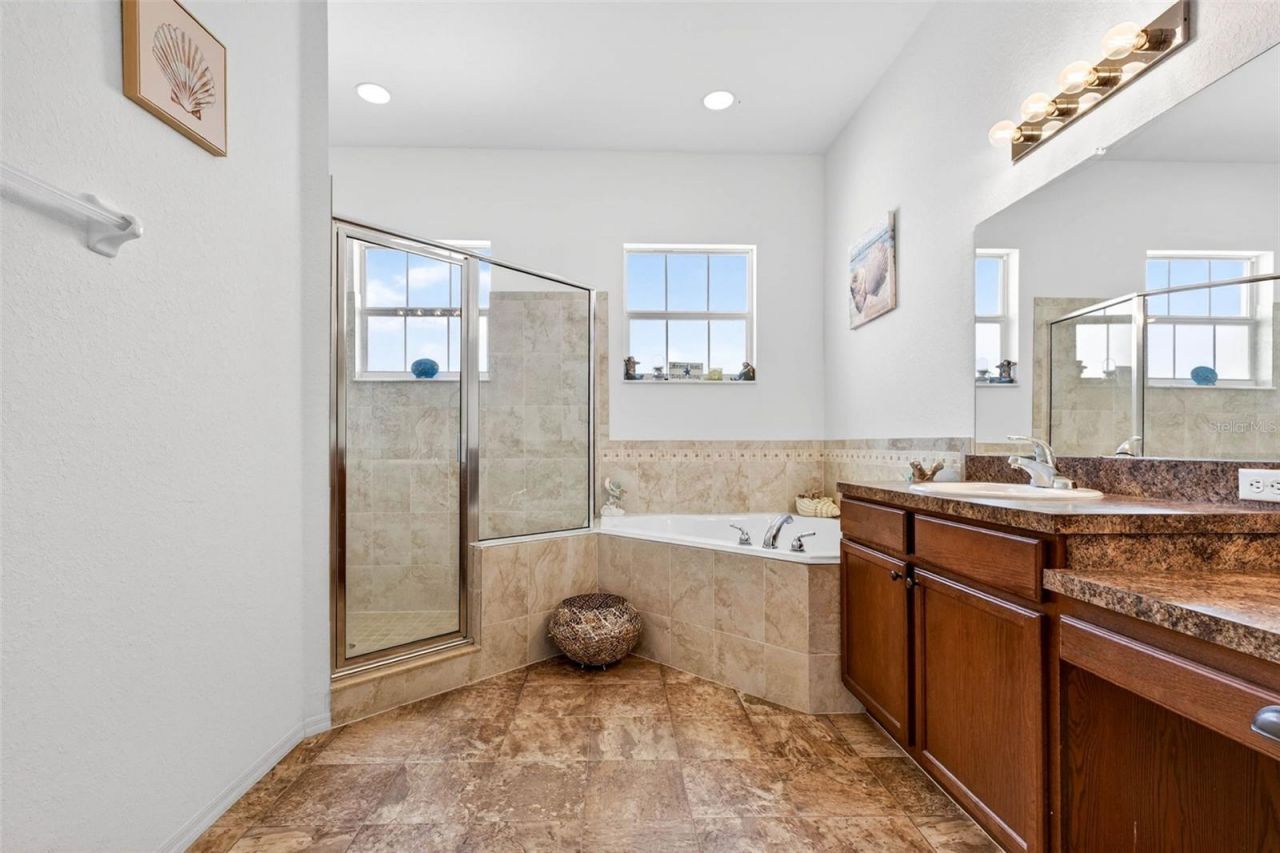 1614 Prairie Blossom Drive , Lakeland, FL 33810 Photo