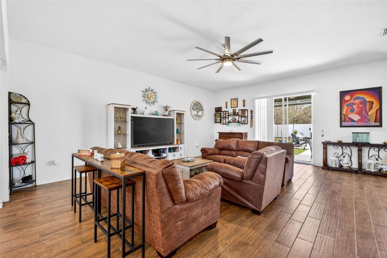 1614 Prairie Blossom Drive , Lakeland, FL 33810 Photo