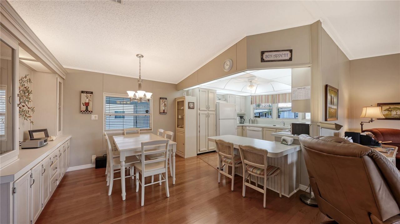 5707 45th Street E, Unit 253, Bradenton, FL 34203 Photo