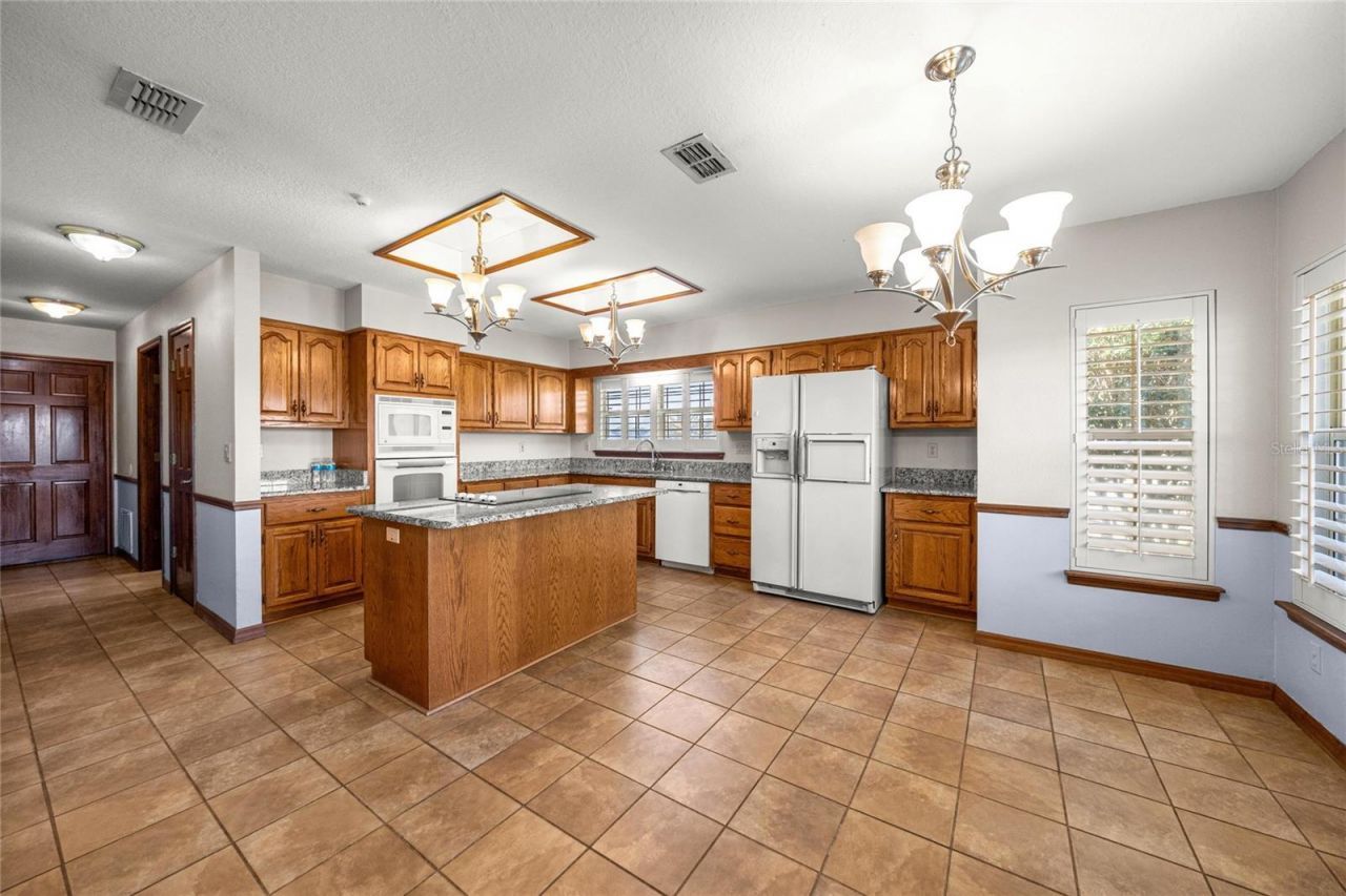 12006 N Magnolia Avenue, Ocala, FL 34475 Photo