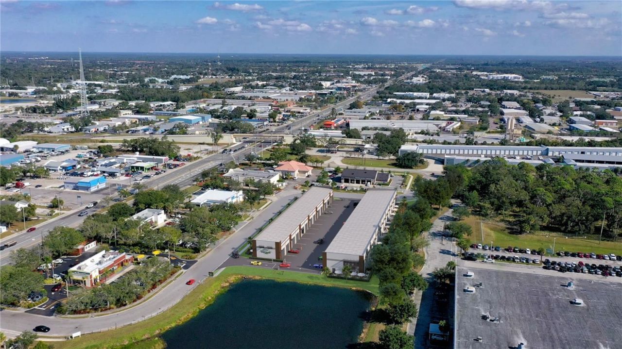 5864 Derek Avenue, Unit 3, Sarasota, FL 34238 Photo