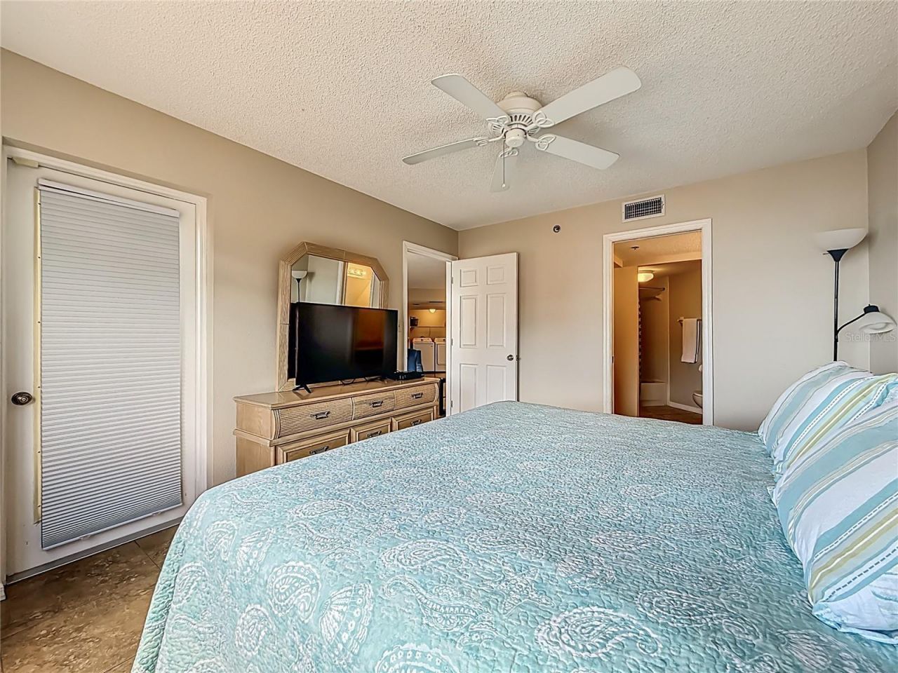 18450 Gulf Boulevard, Unit 401, Indian Shores, FL 33785 Photo