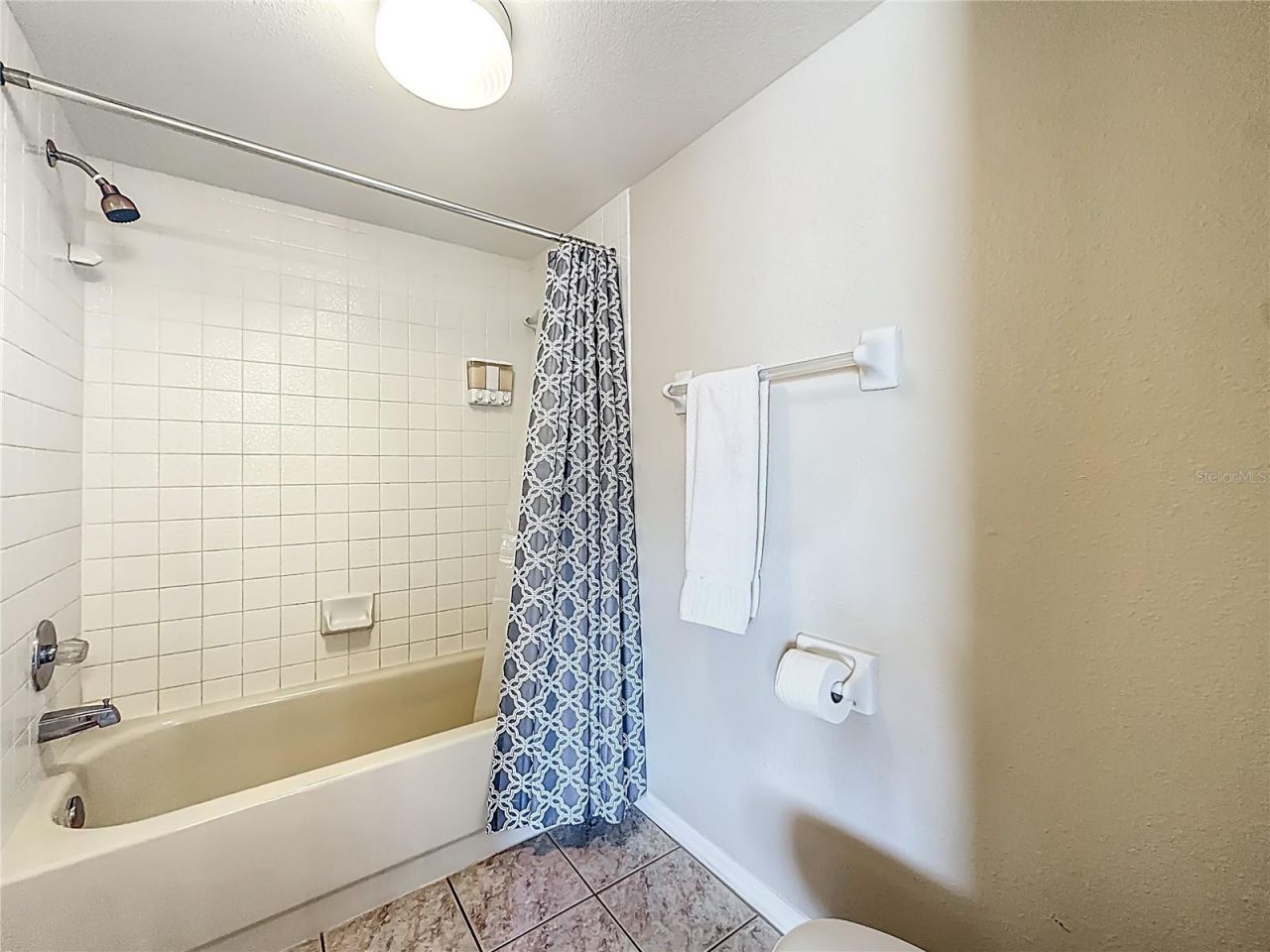 18450 Gulf Boulevard, Unit 401, Indian Shores, FL 33785 Photo