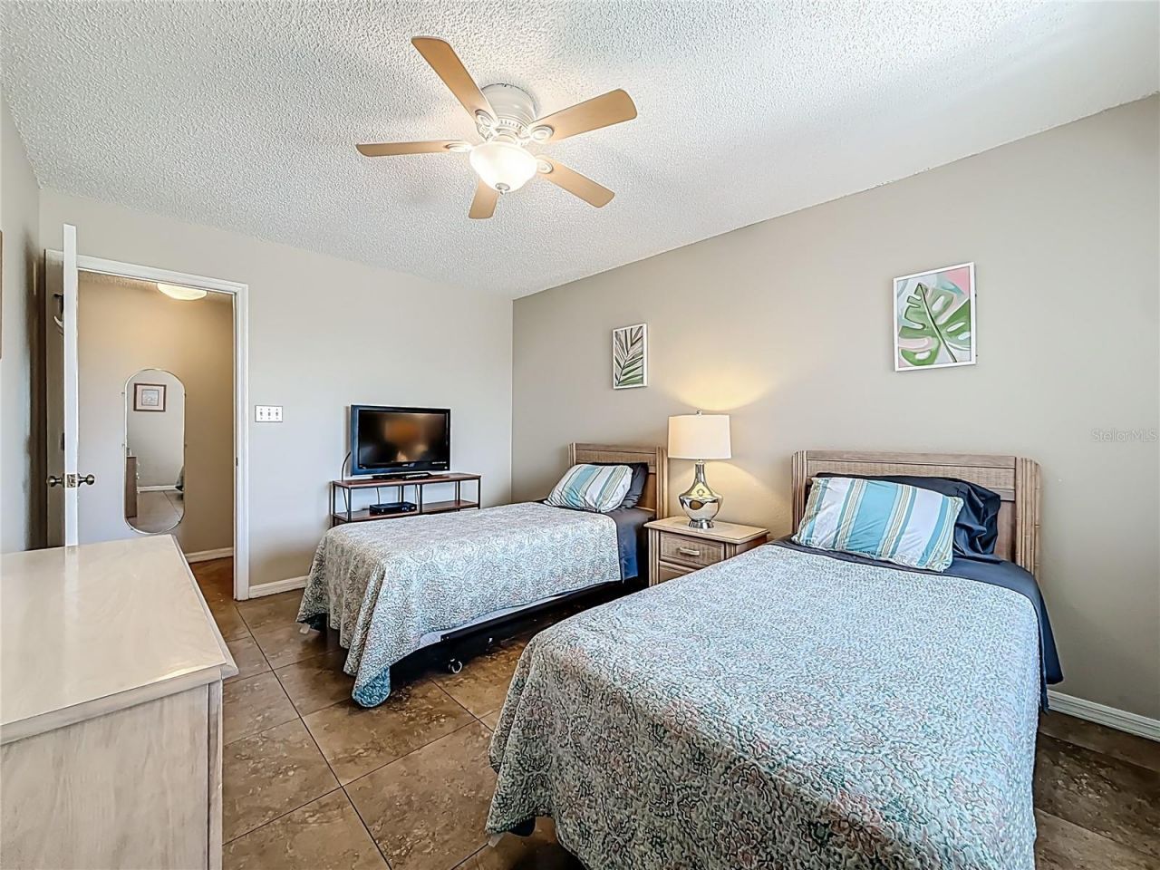 18450 Gulf Boulevard, Unit 401, Indian Shores, FL 33785 Photo