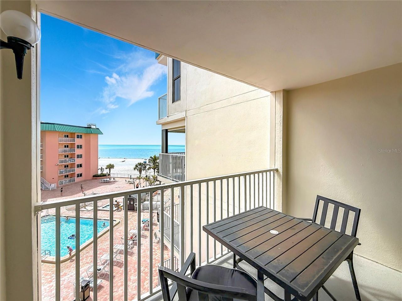 18450 Gulf Boulevard, Unit 401, Indian Shores, FL 33785 Photo
