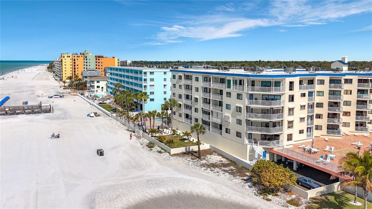 18450 Gulf Boulevard, Unit 401, Indian Shores, FL 33785 Photo