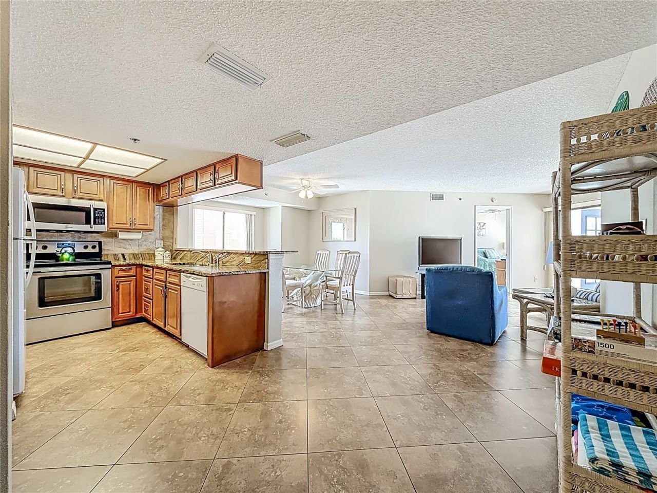 18450 Gulf Boulevard, Unit 401, Indian Shores, FL 33785 Photo