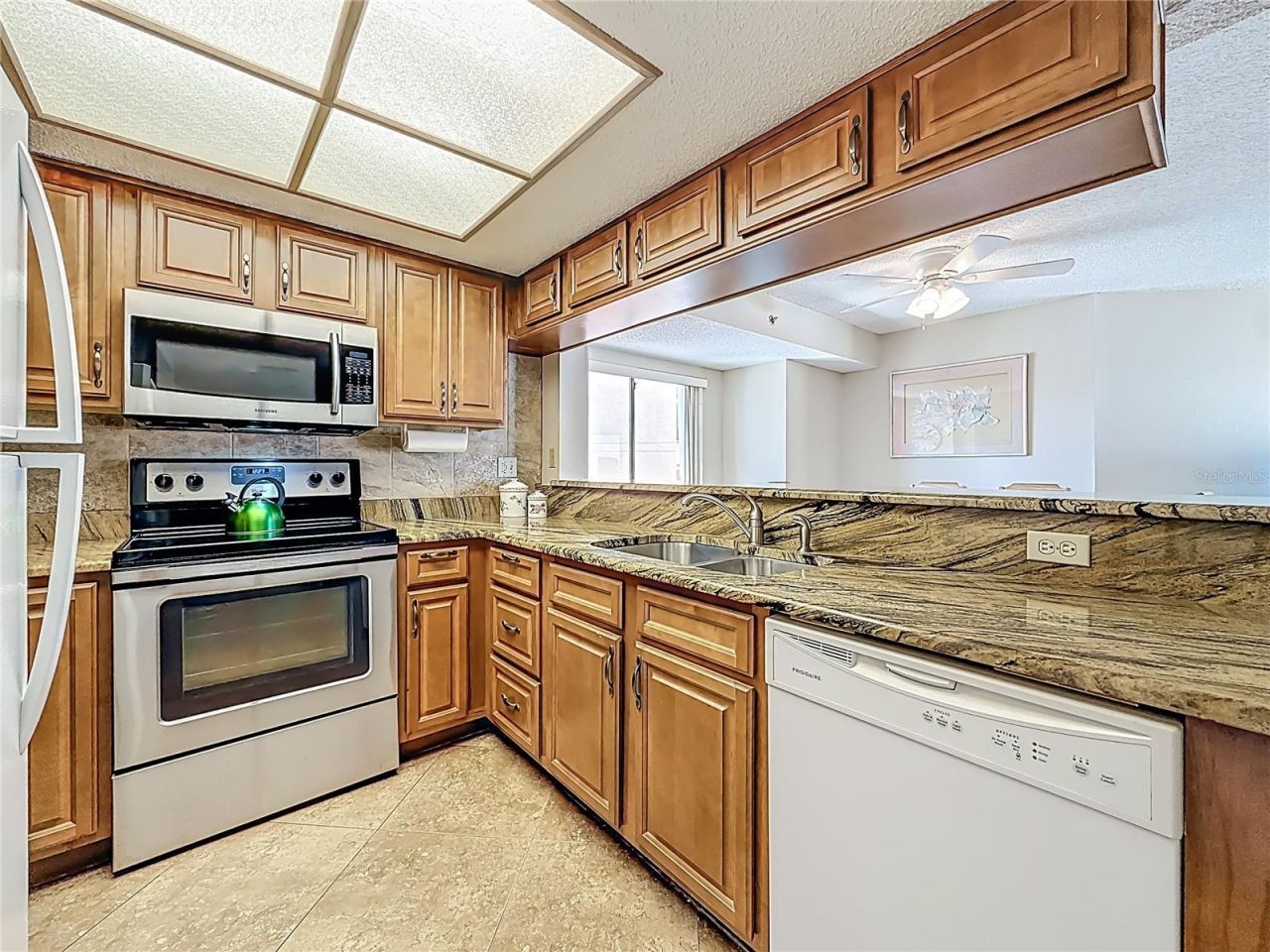18450 Gulf Boulevard, Unit 401, Indian Shores, FL 33785 Photo