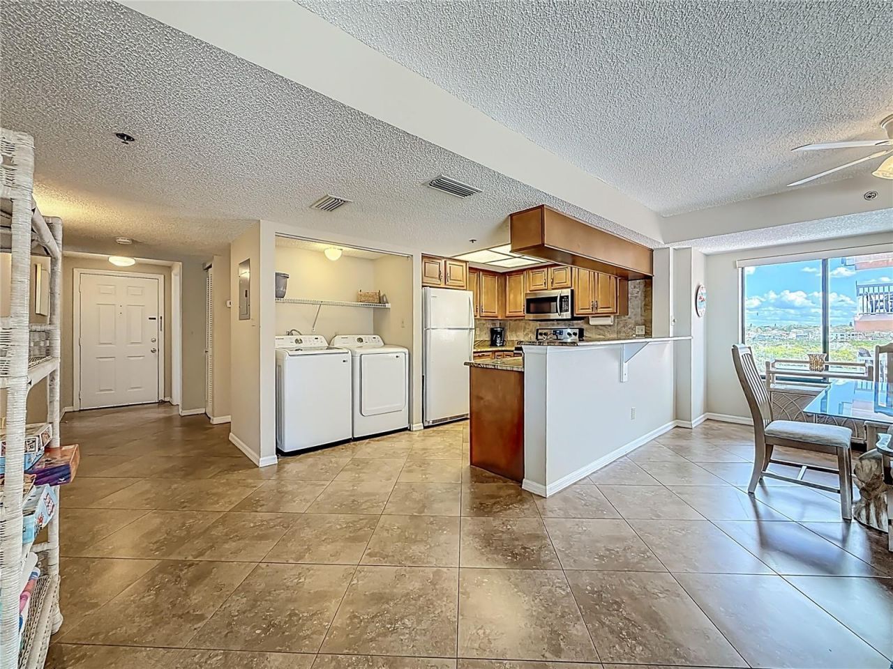 18450 Gulf Boulevard, Unit 401, Indian Shores, FL 33785 Photo
