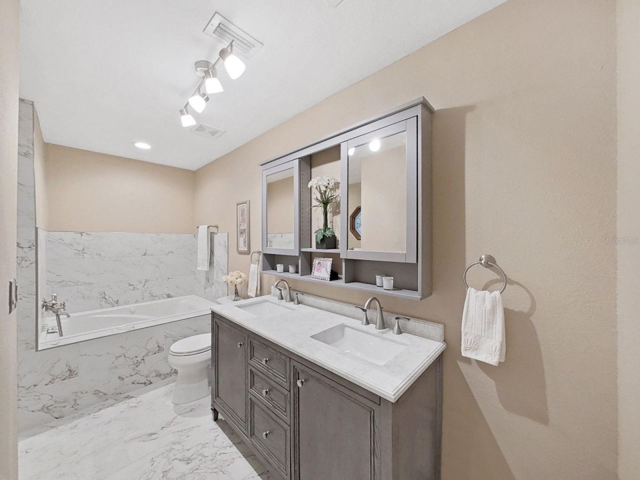 438 Lafayette Boulevard , Oldsmar, FL 34677 Photo