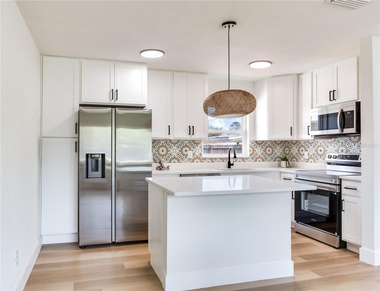 7201 10th Street N, Saint Petersburg, FL 33702 Photo