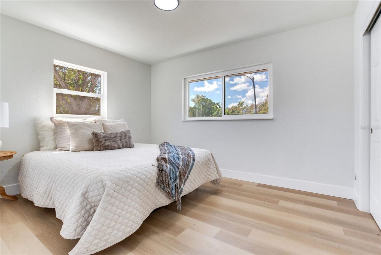 7201 10th Street N, Saint Petersburg, FL 33702 Photo