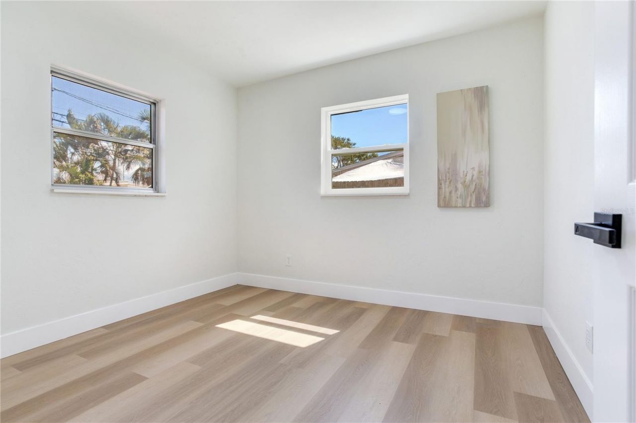 7201 10th Street N, Saint Petersburg, FL 33702 Photo