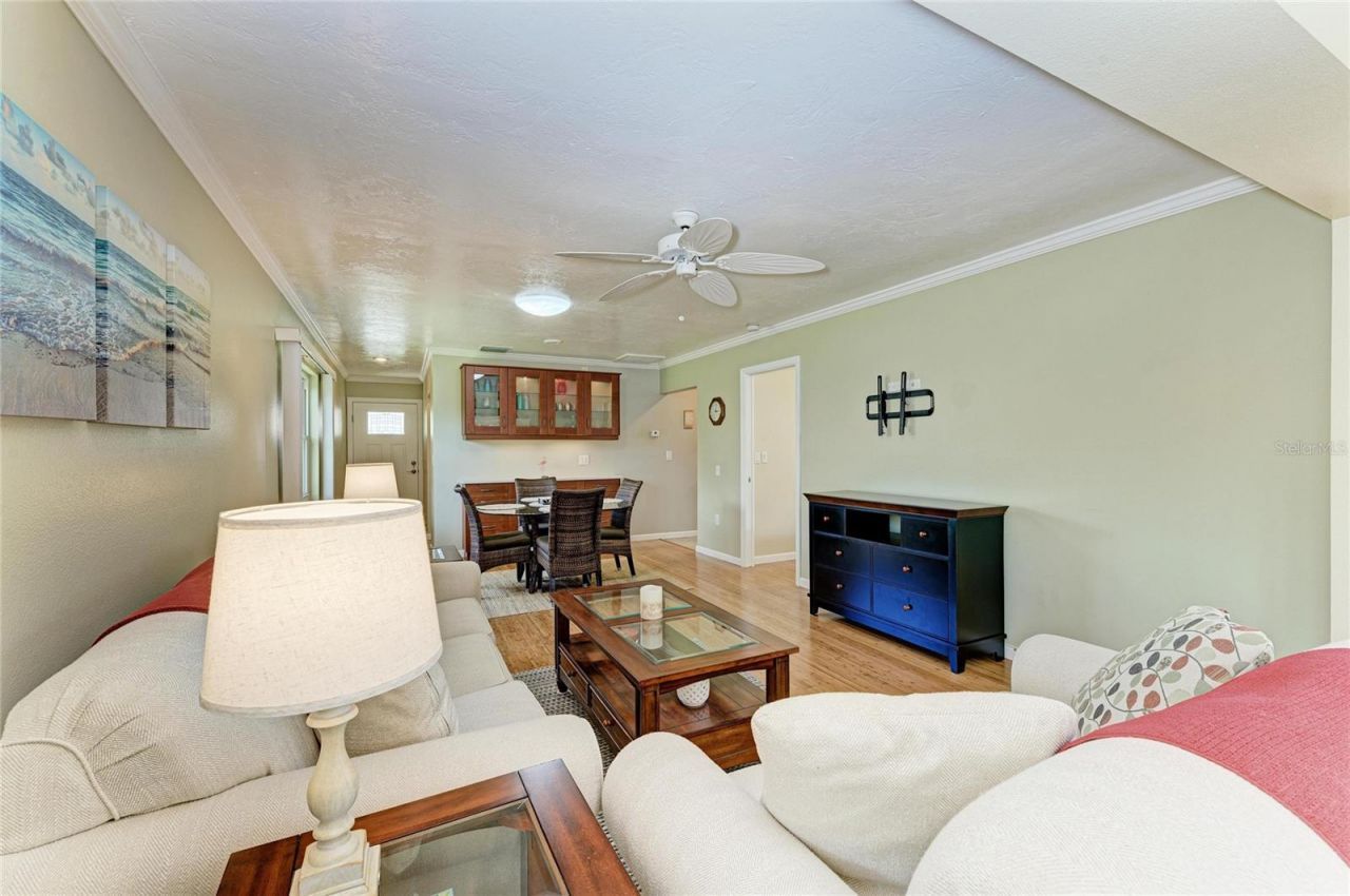 390 301 Boulevard W, Unit 20A, Bradenton, FL 34205 Photo