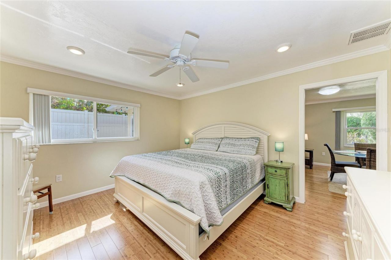 390 301 Boulevard W, Unit 20A, Bradenton, FL 34205 Photo