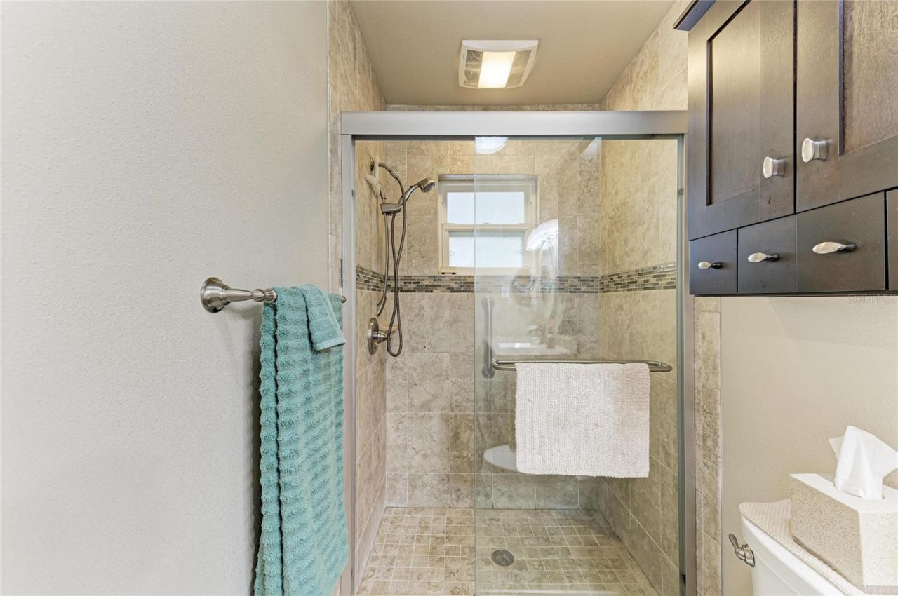 390 301 Boulevard W, Unit 20A, Bradenton, FL 34205 Photo