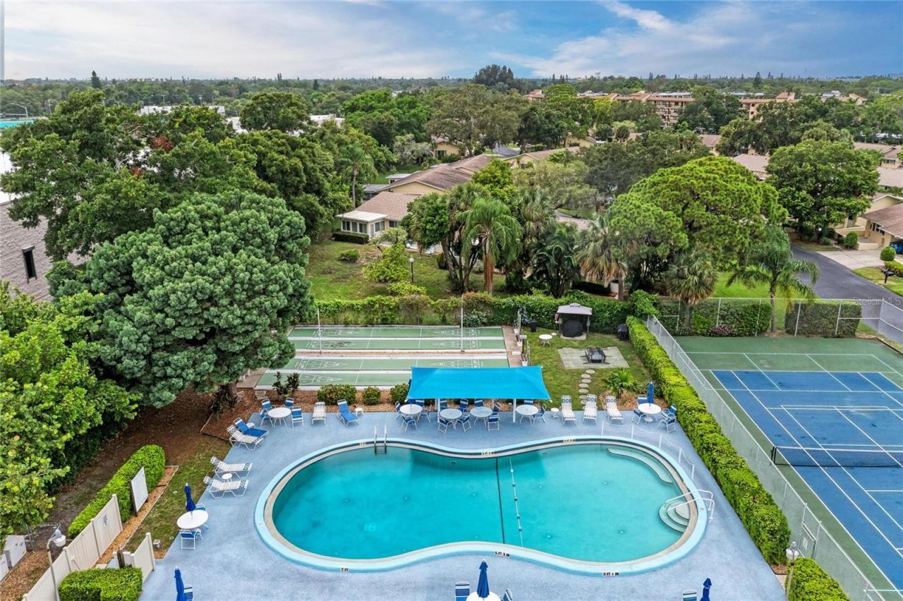 390 301 Boulevard W, Unit 20A, Bradenton, FL 34205 Photo