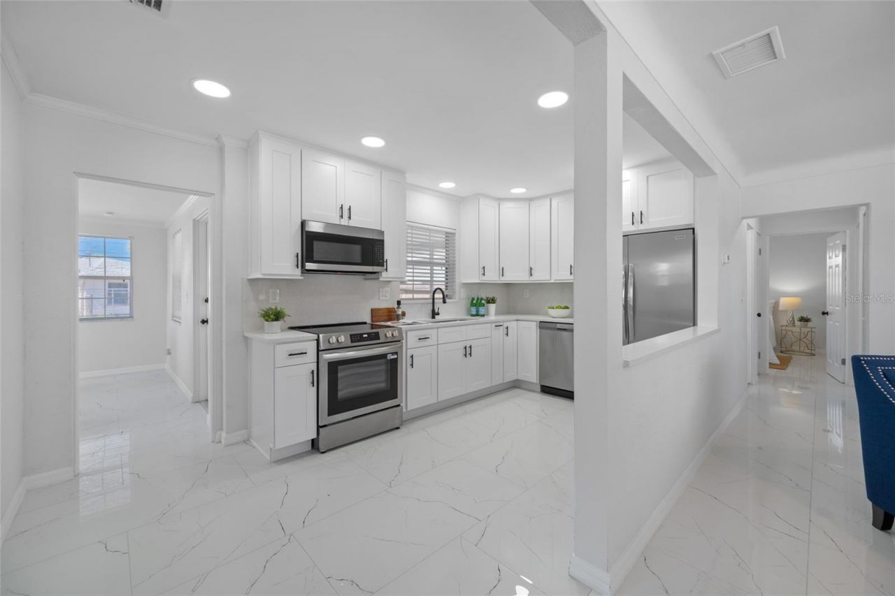 7010 Boca Ciega Drive , Saint Pete Beach, FL 33706 Photo