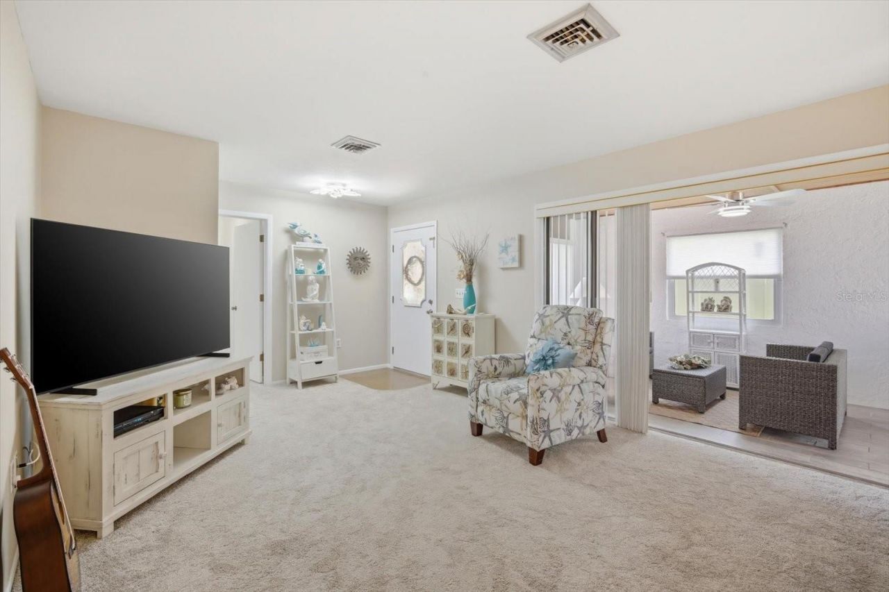 6108 Penny Lane, Bradenton, FL 34207 Photo