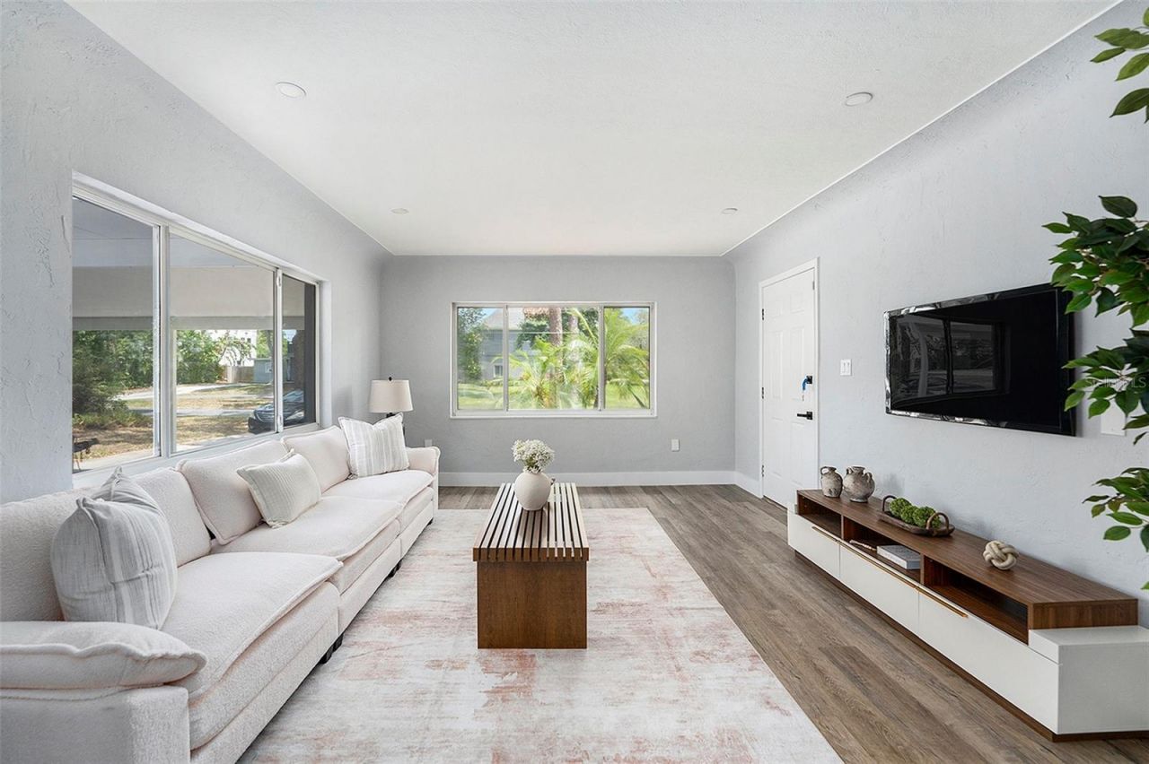 4925 Alcazar Way S , Saint Petersburg, FL 33712 Photo