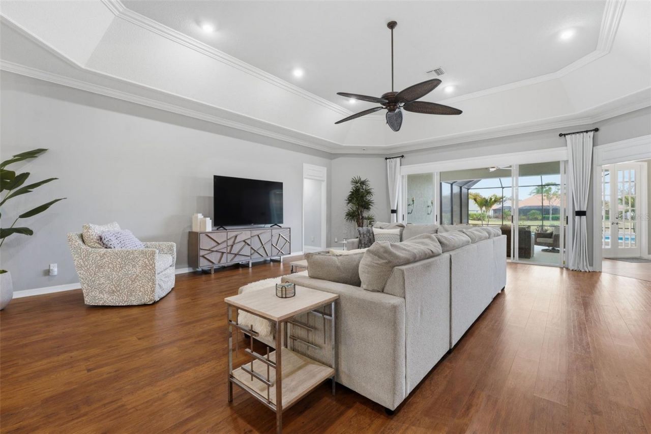 434 Tremingham Way, Venice, FL 34293 Photo