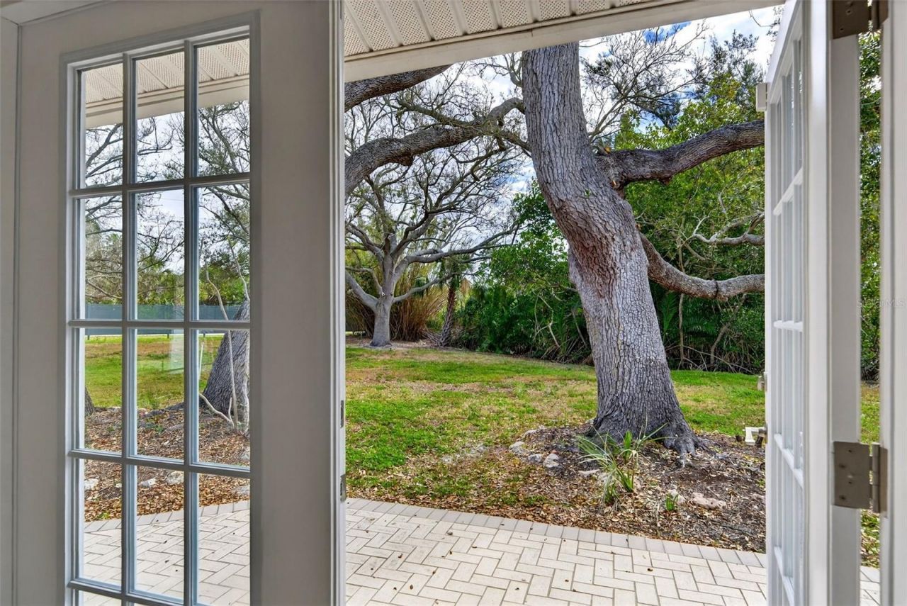 7108 Midnight Pass Road, Sarasota, FL 34242 Photo