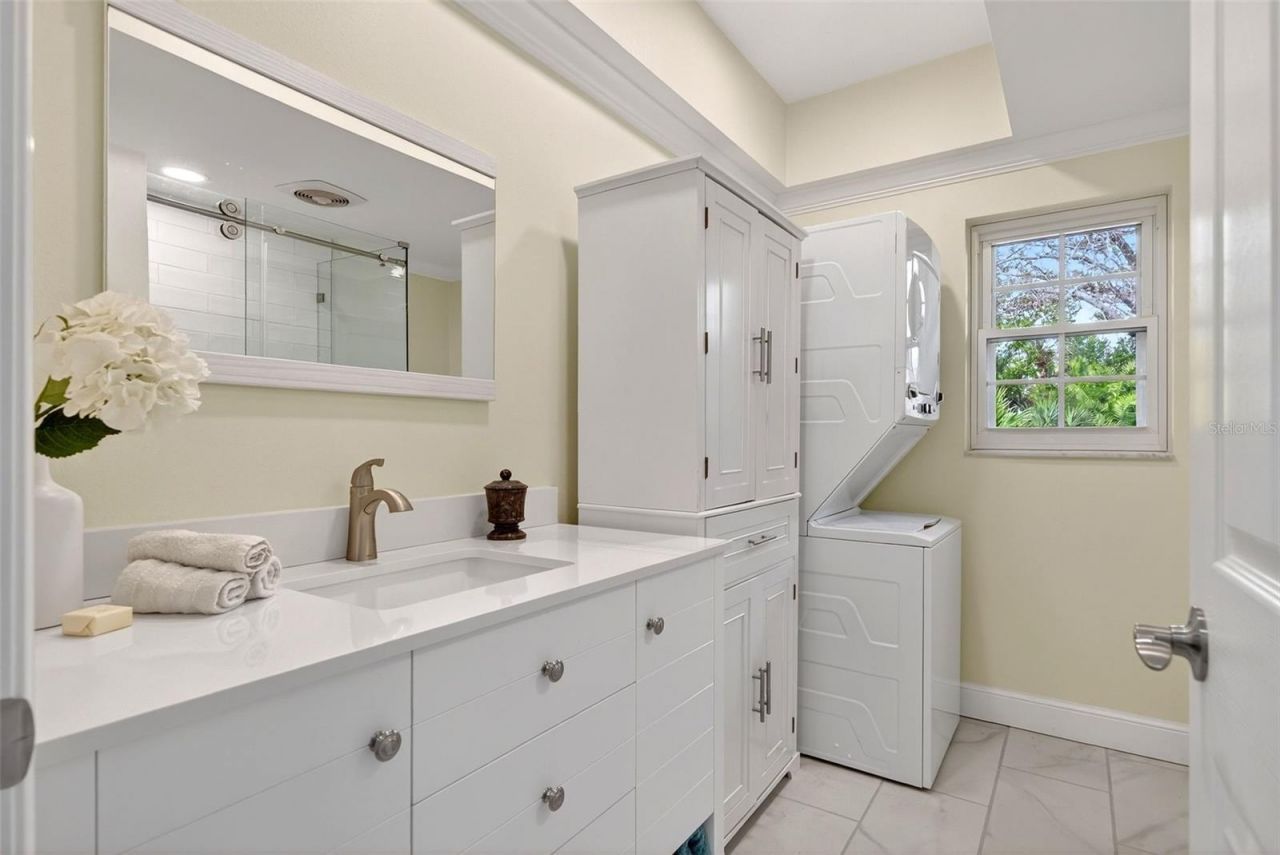 7108 Midnight Pass Road, Sarasota, FL 34242 Photo