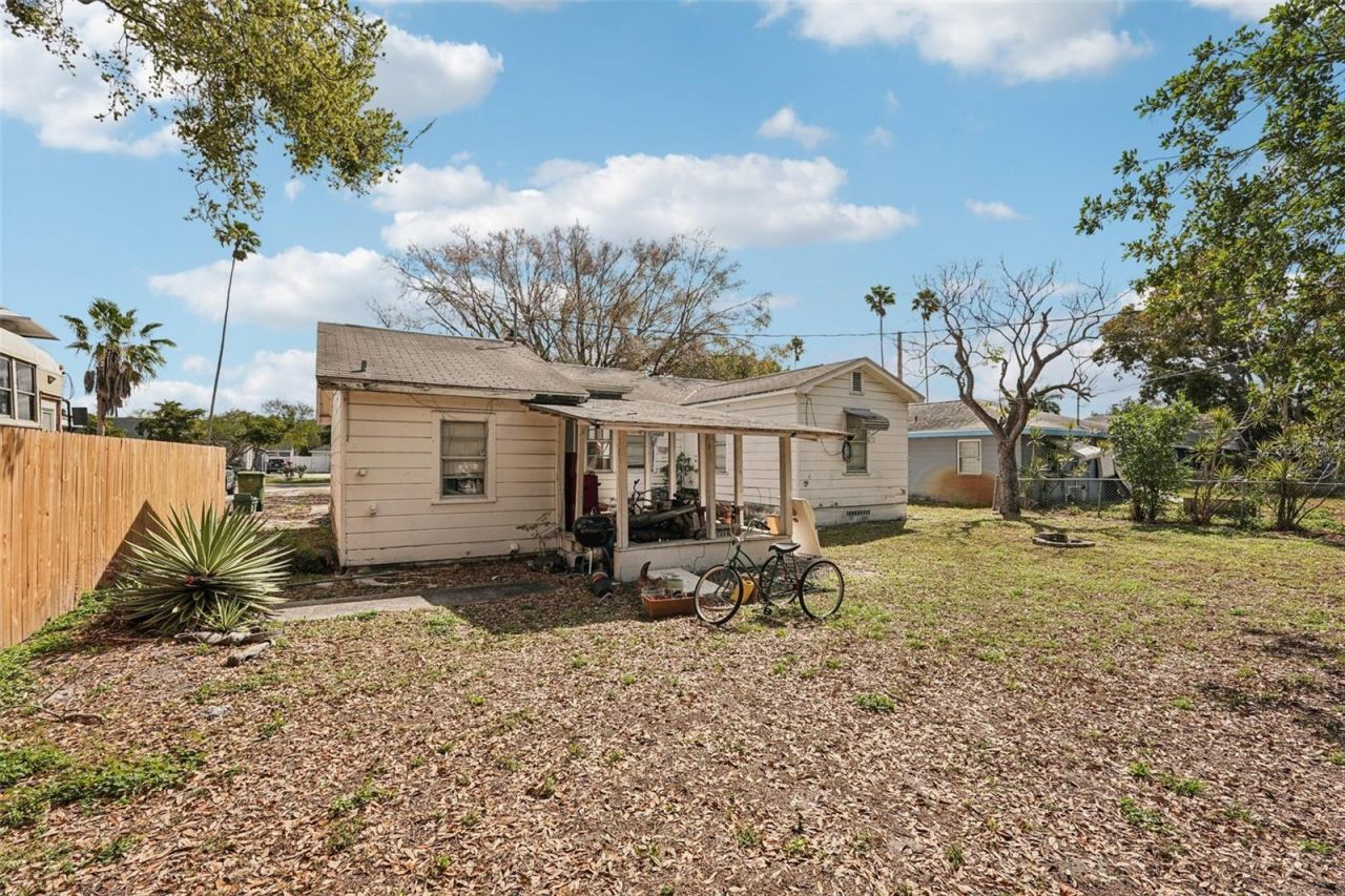 806 33rd Street Court W, Bradenton, FL 34205 Photo