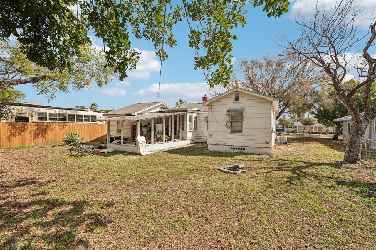 806 33rd Street Court W, Bradenton, FL 34205 Photo