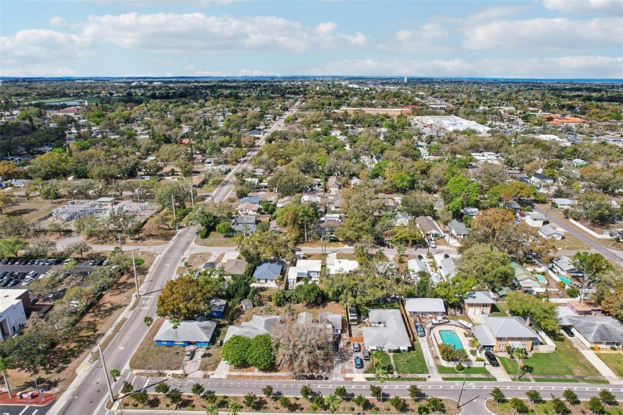 806 33rd Street Court W, Bradenton, FL 34205 Photo