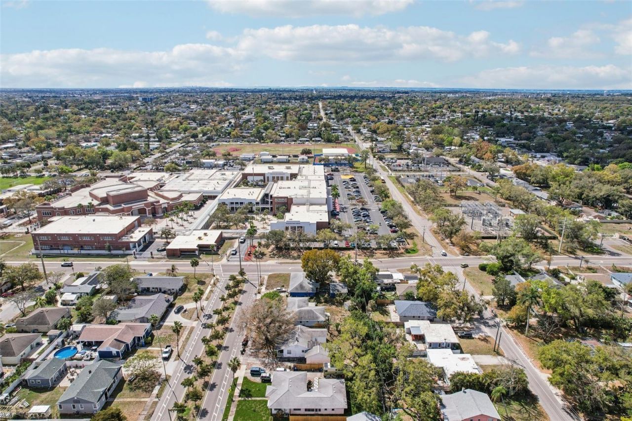 806 33rd Street Court W, Bradenton, FL 34205 Photo