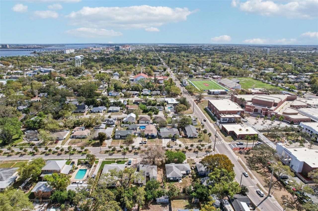 806 33rd Street Court W, Bradenton, FL 34205 Photo