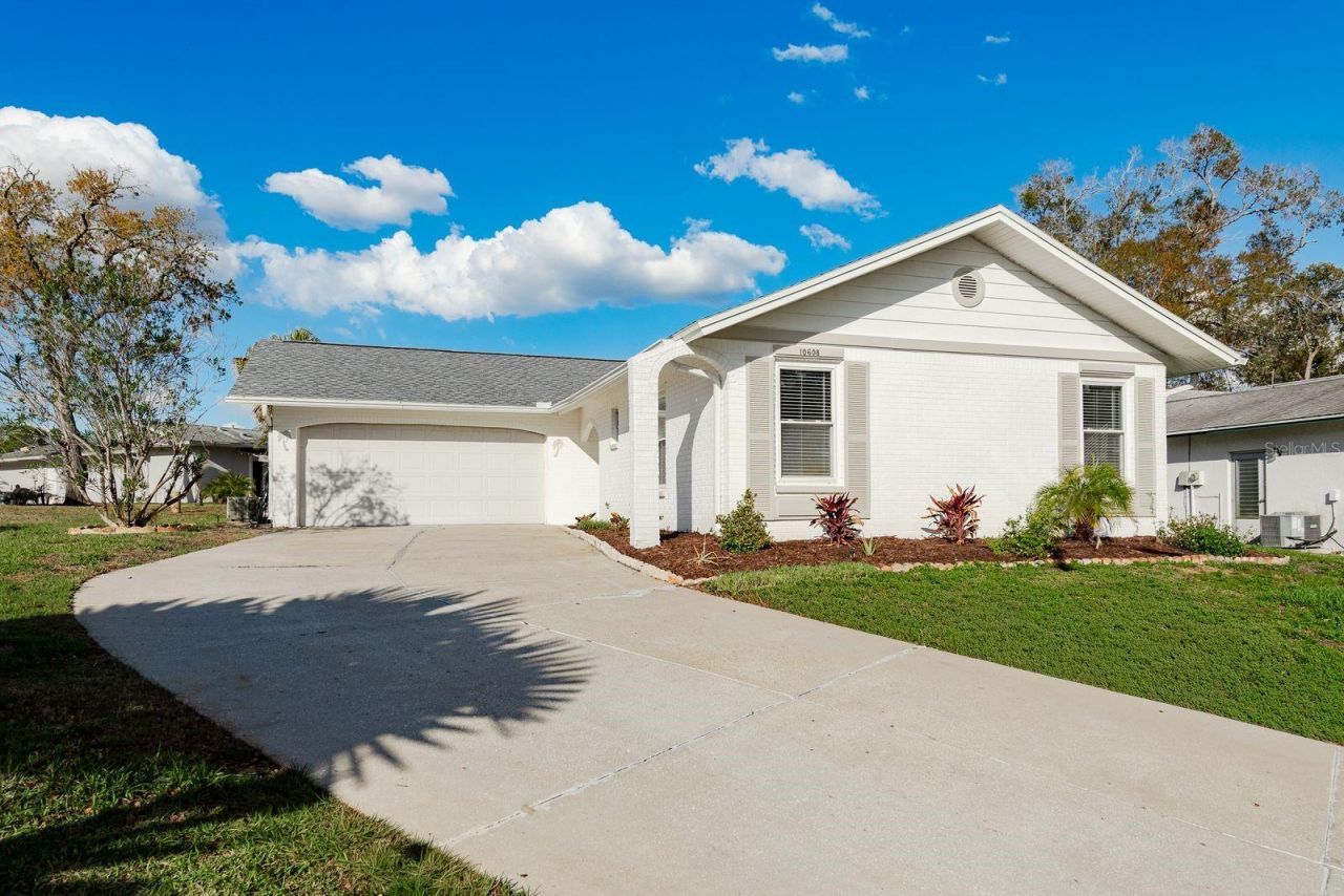10608 Salamanca Drive, Port Richey, FL 34668 Main Photo
