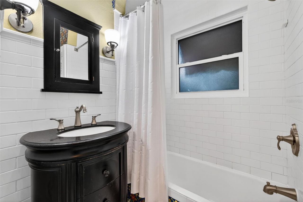 745 16th Avenue Ne, Saint Petersburg, FL 33704 Photo