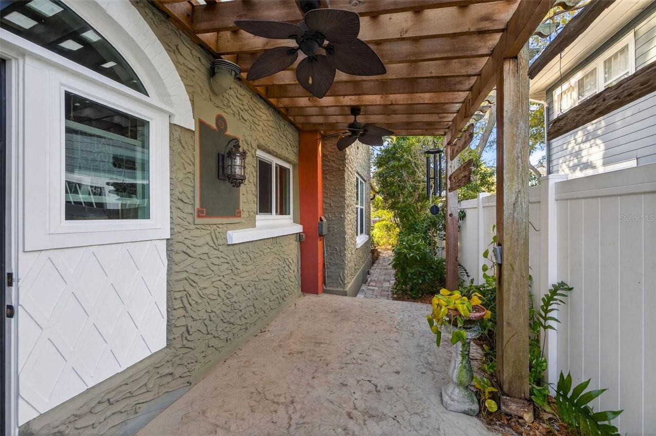 745 16th Avenue Ne, Saint Petersburg, FL 33704 Photo