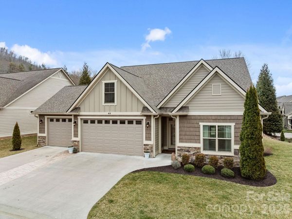 43 Burlington Lane, Fletcher, NC 28732
