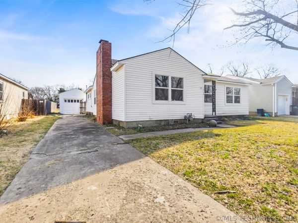 1860 S Armstrong Avenue , Bartlesville, OK 74003