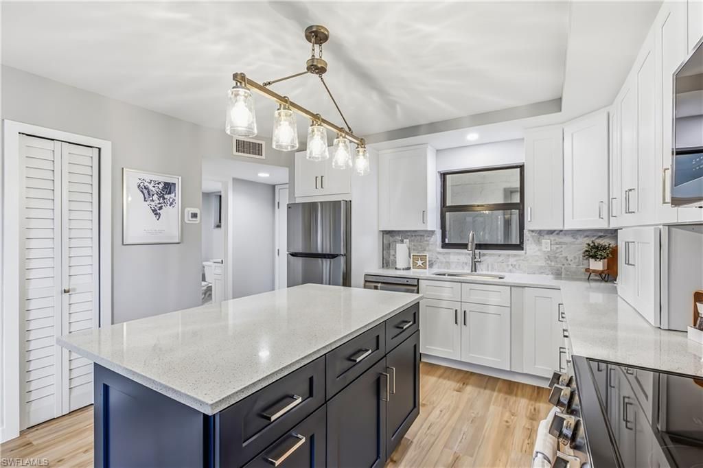 1027 Anglers Cv, Unit B301, Marco Island, FL 34145 Photo