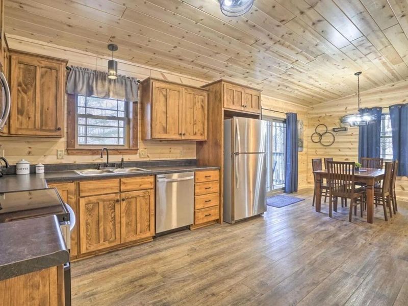 10104 Frasure-Helber Road, Logan, OH 43138 Photo 6