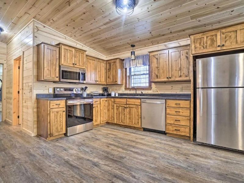 10104 Frasure-Helber Road, Logan, OH 43138 Photo 7