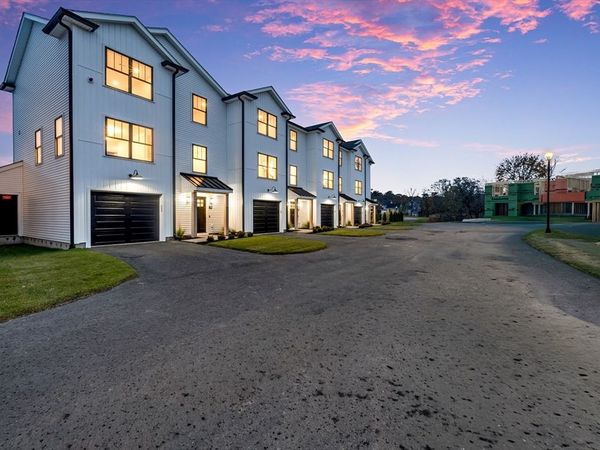 32 Birch Brook Landing, Unit 23, Lynn, MA 01905