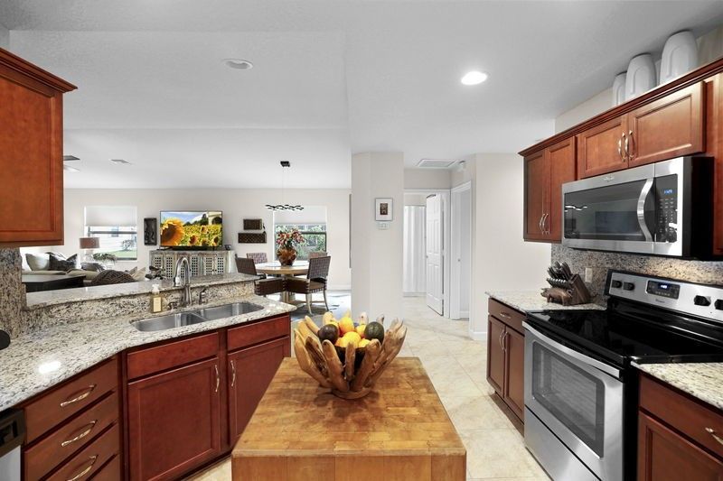 32 Ipanema Way, Fort Pierce, FL 34951 Photo