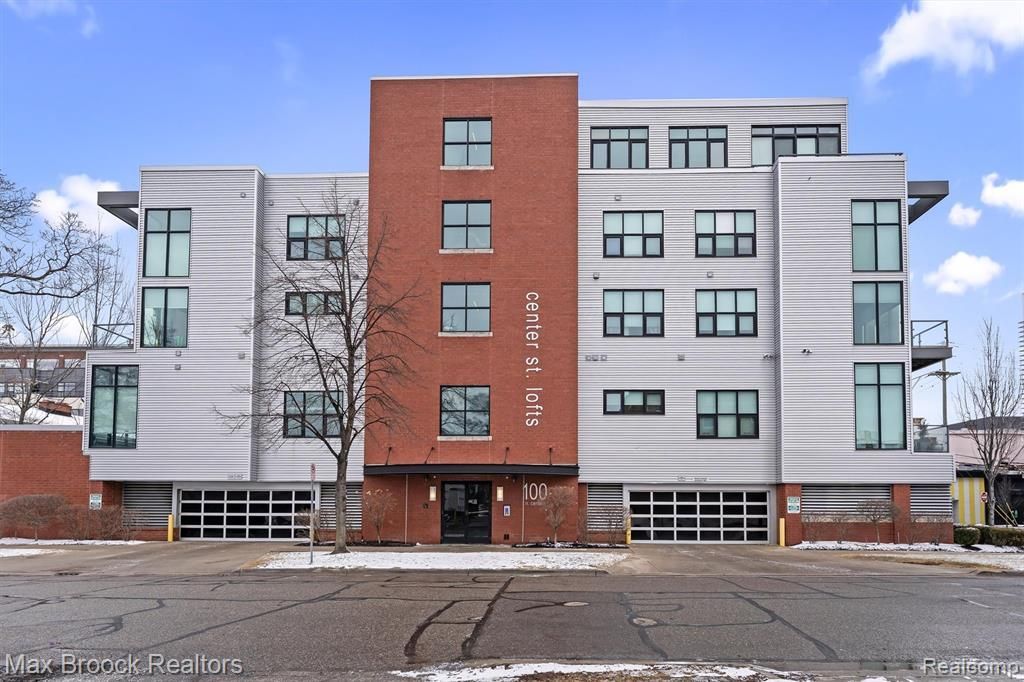 100 N Center Street, Royal Oak, MI 48067 Main Photo