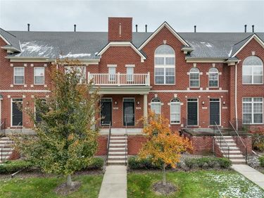 3266 Camden Drive, Troy, MI 48084