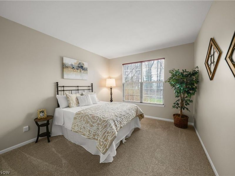 1145 W Parkway Boulevard, Aurora, OH 44202 Photo 14