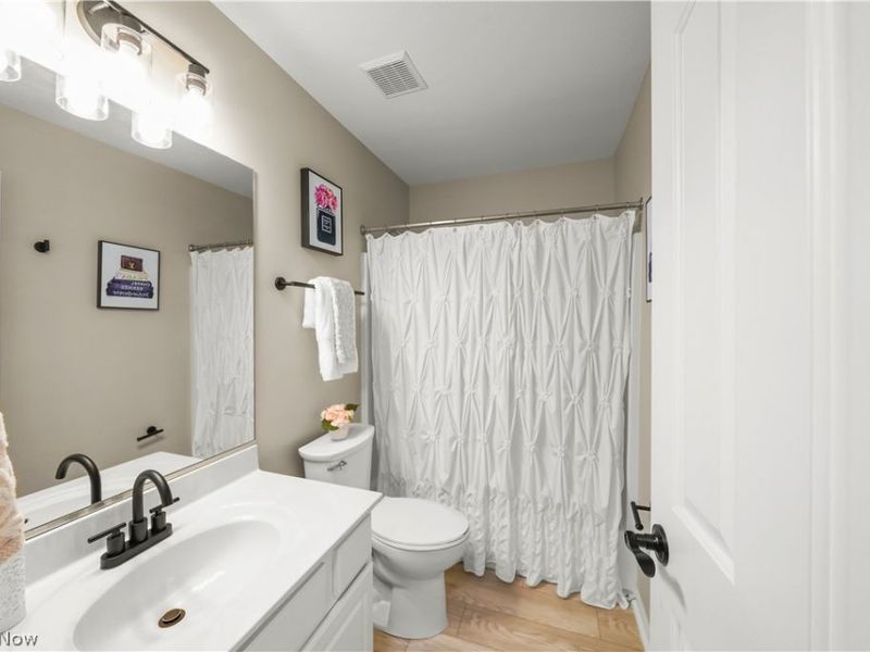 1145 W Parkway Boulevard, Aurora, OH 44202 Photo 30