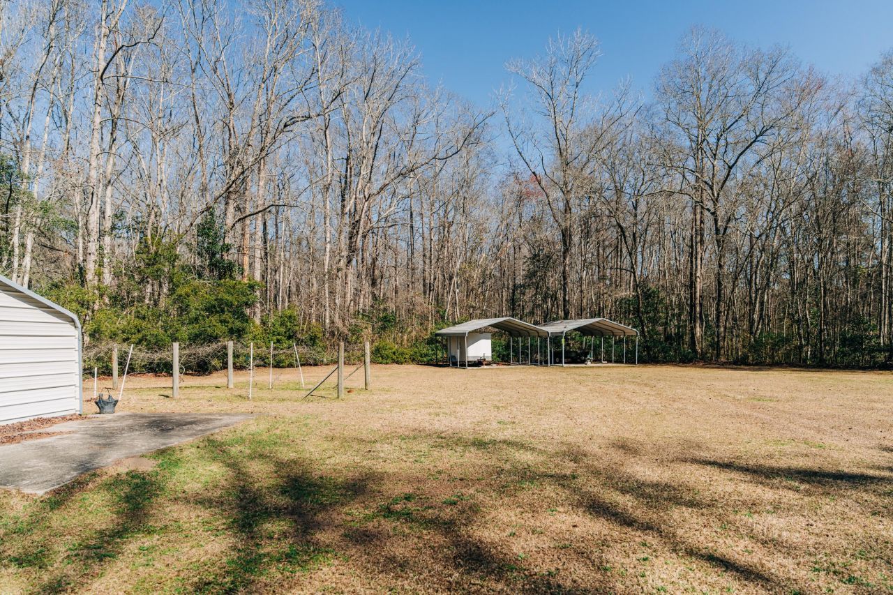 521 Limestone Road Photo 13